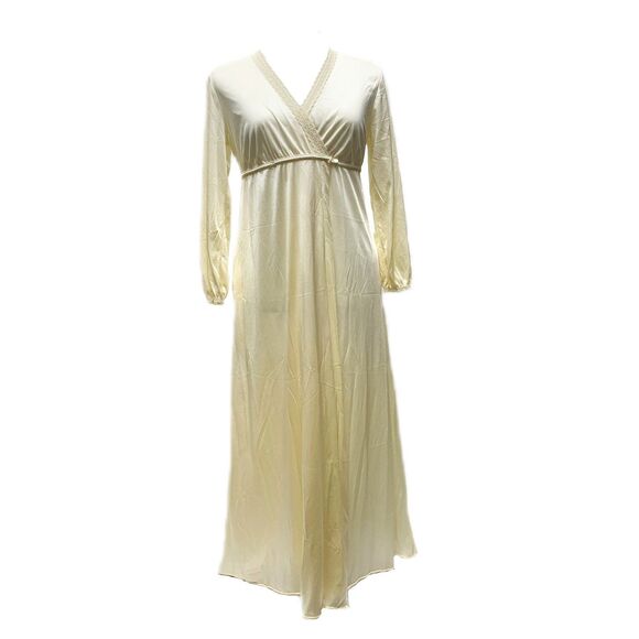 1970s Vassarette Luxurious Cream Long Sleeve Floor Length Night Gown